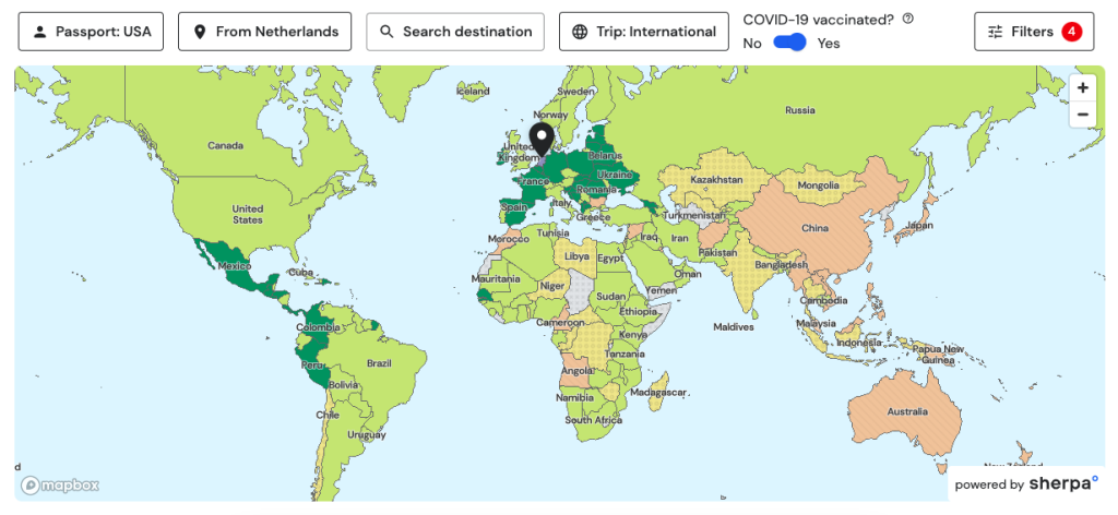 Een schermafbeelding van de kaart en informatie die je invult om te zien wat de restricties zijn van het land waar je naar op reis wilt gezien vanaf jouw locatie. 